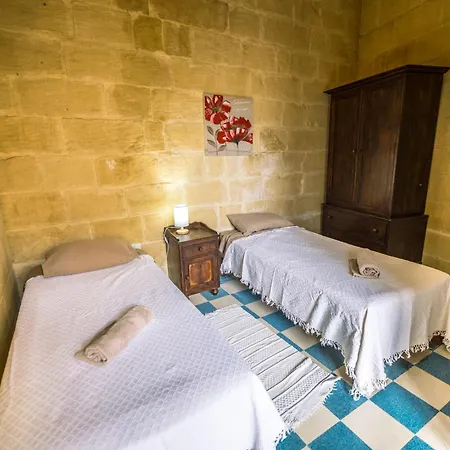 Caqsi Tatil Evi *